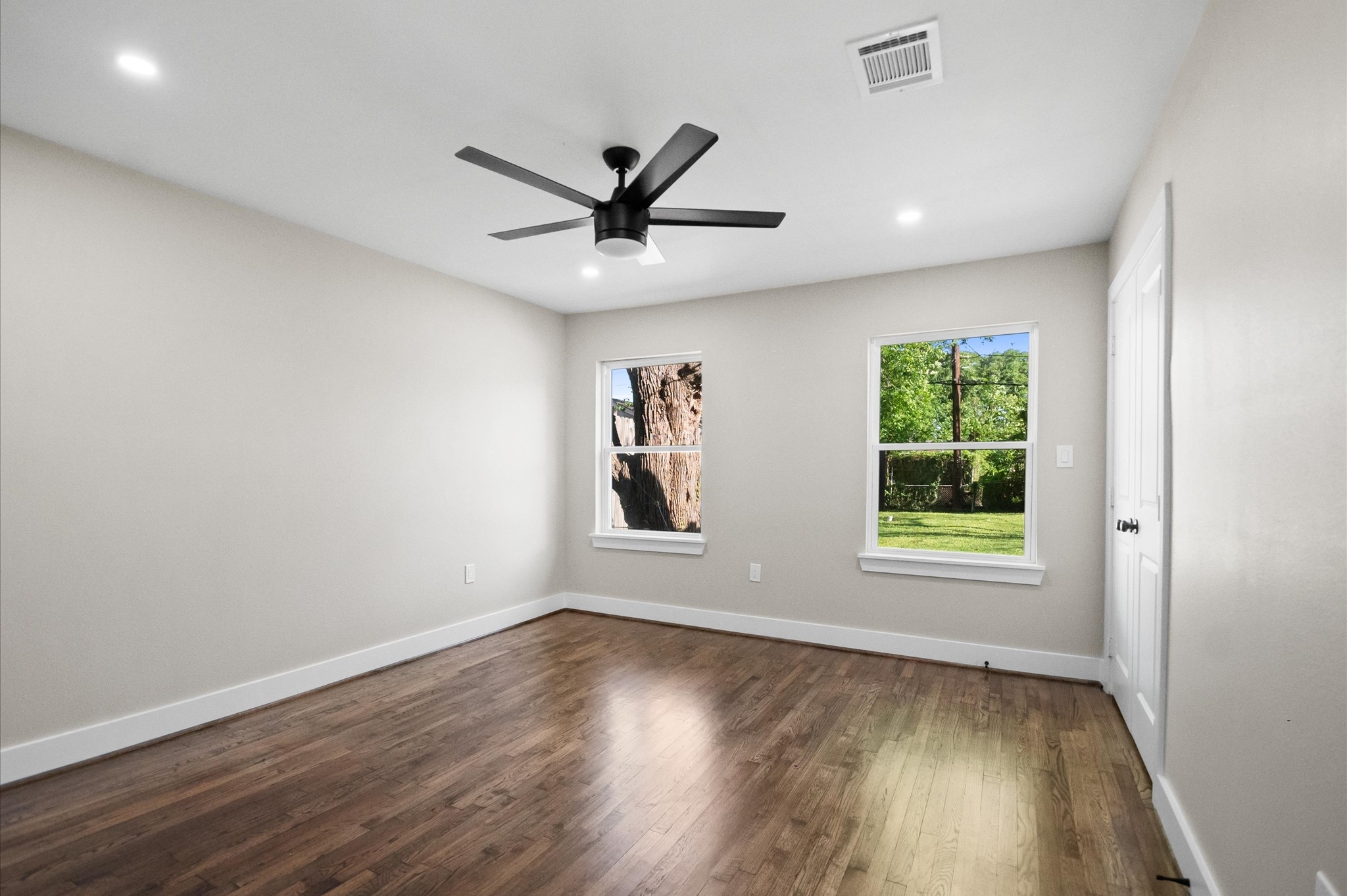 4850 Marietta Lane Houston, TX 77021 - Photo 4 of 18