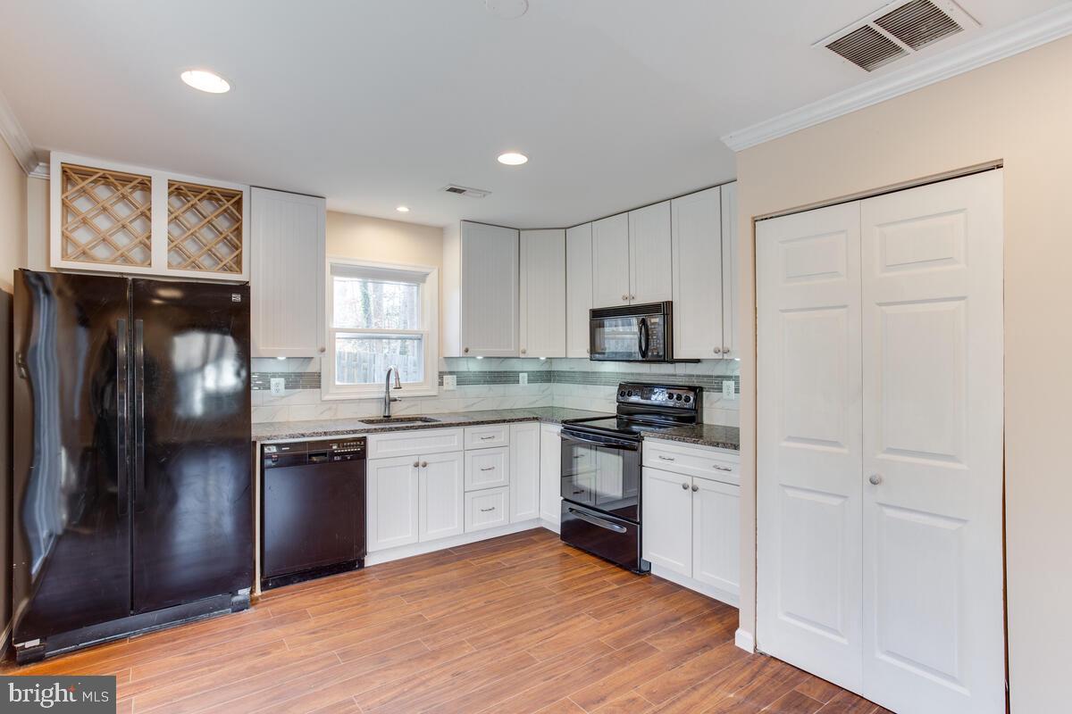 1181 Dares Beach Road Prince Frederick, MD 20678 - Photo 11 of 31 back splash w/ under counter lights