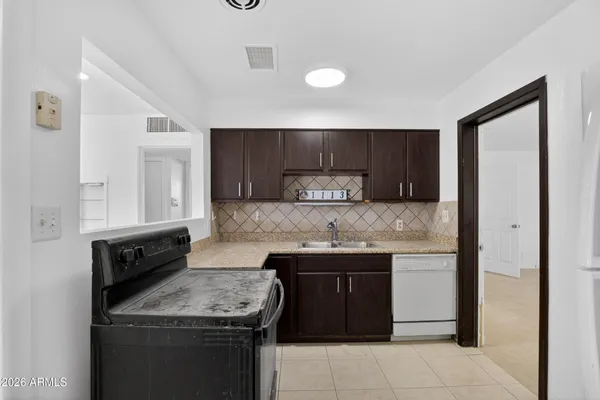 $1,700 | 1113 North Coolidge Avenue, Casa Grande, AZ 85122