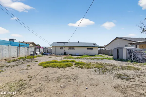 $1,700 | 1113 North Coolidge Avenue, Casa Grande, AZ 85122