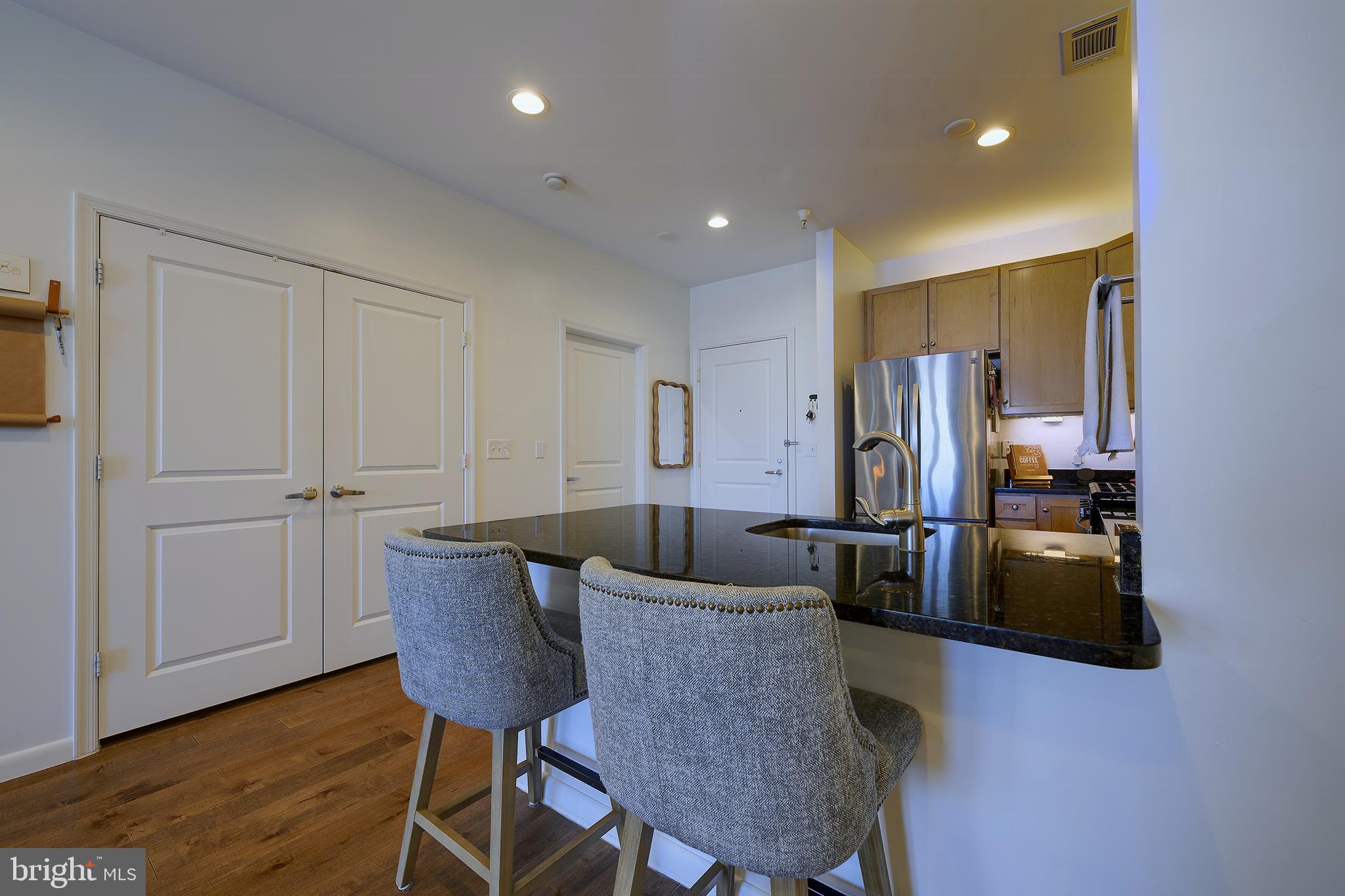 8045 Newell Street, Unit 514 Silver Spring, MD 20910 - Photo 6 of 19