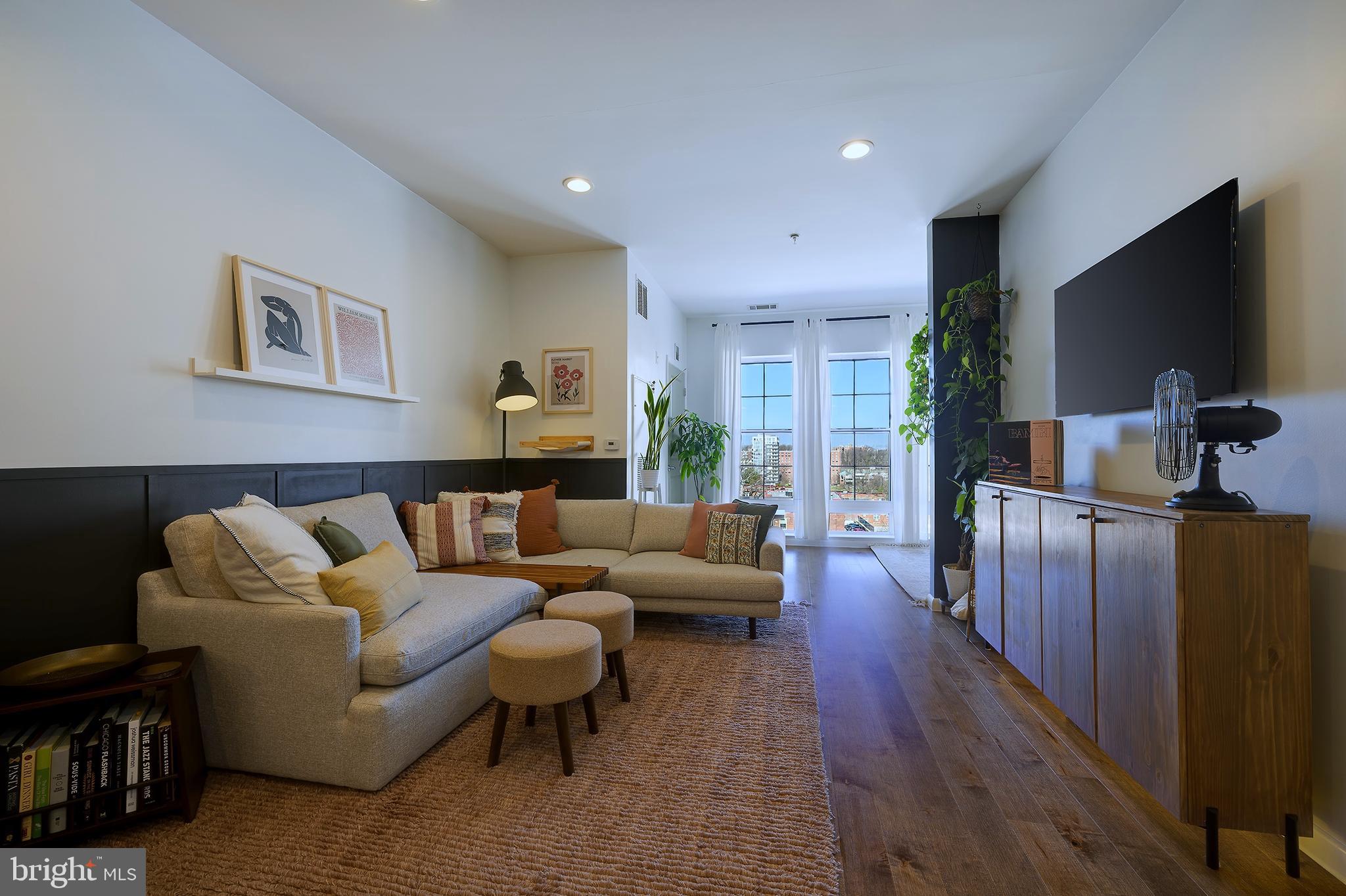 8045 Newell Street, Unit 514 Silver Spring, MD 20910 - Photo 8 of 19