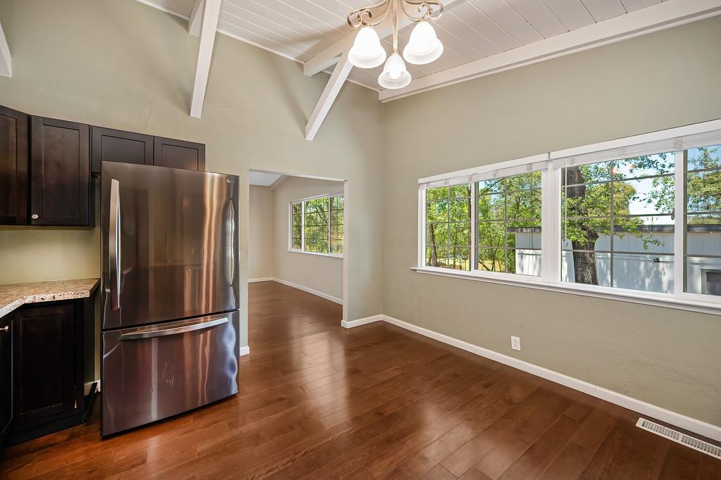 11375 Dry Creek Road Auburn, CA 95602 - Photo 12 of 33