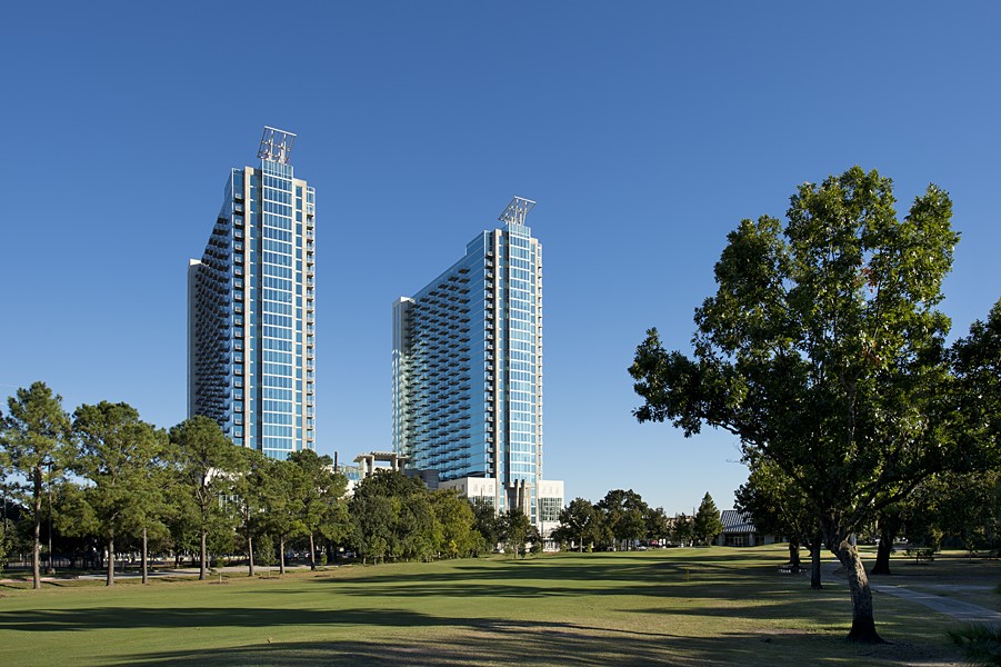 5925 Almeda Road, Unit 11508 Houston, TX 77004 - Photo 20 of 44 a view of a city with tall trees