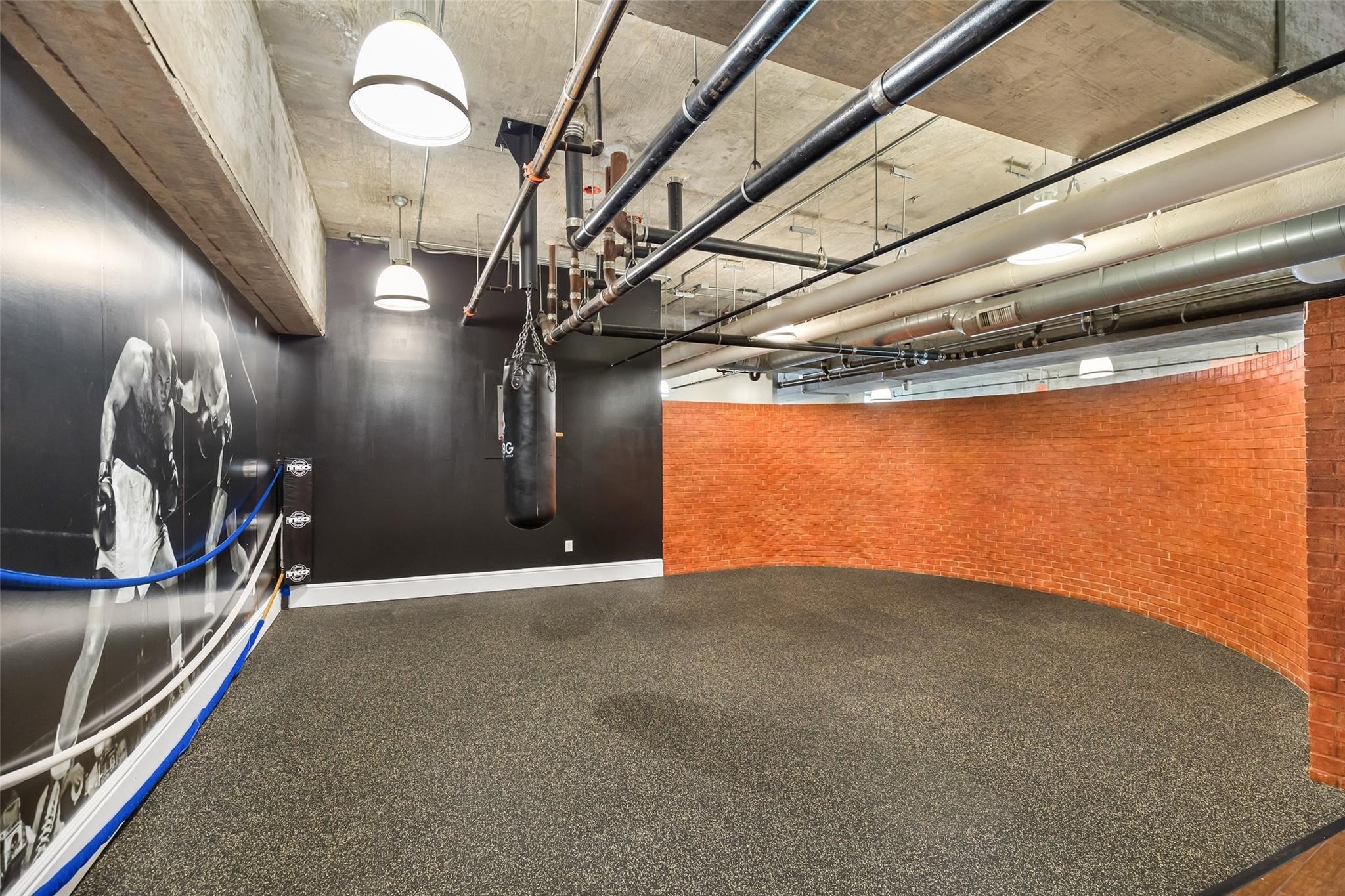 5925 Almeda Road, Unit 11508 Houston, TX 77004 - Photo 40 of 44 a view of empty room