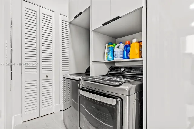 $2,535,000 | 81 South Royal Poinciana Boulevard, Miami Springs, FL 33166