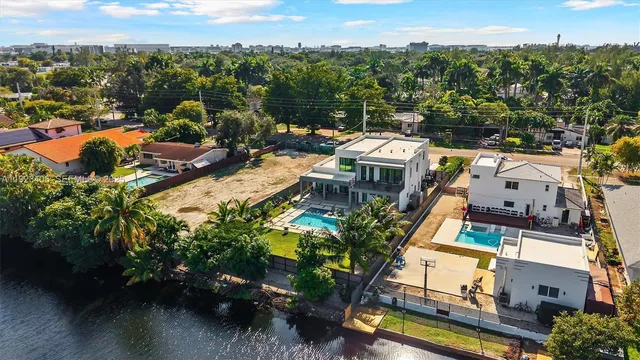 $2,535,000 | 81 South Royal Poinciana Boulevard, Miami Springs, FL 33166
