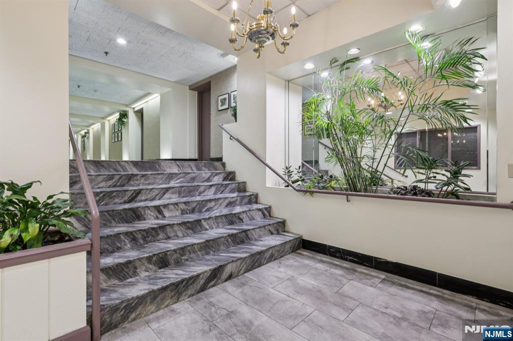 111 Mulberry Street, Unit 2V Newark, NJ 07102 - Photo 23 of 27 a view of a patio with table and chairs