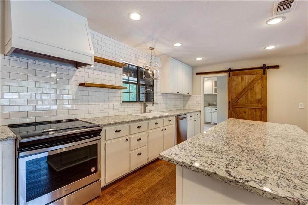 524 Sanders Road Weatherford, TX 76087 - Photo 8 of 25 Gallery Image 8