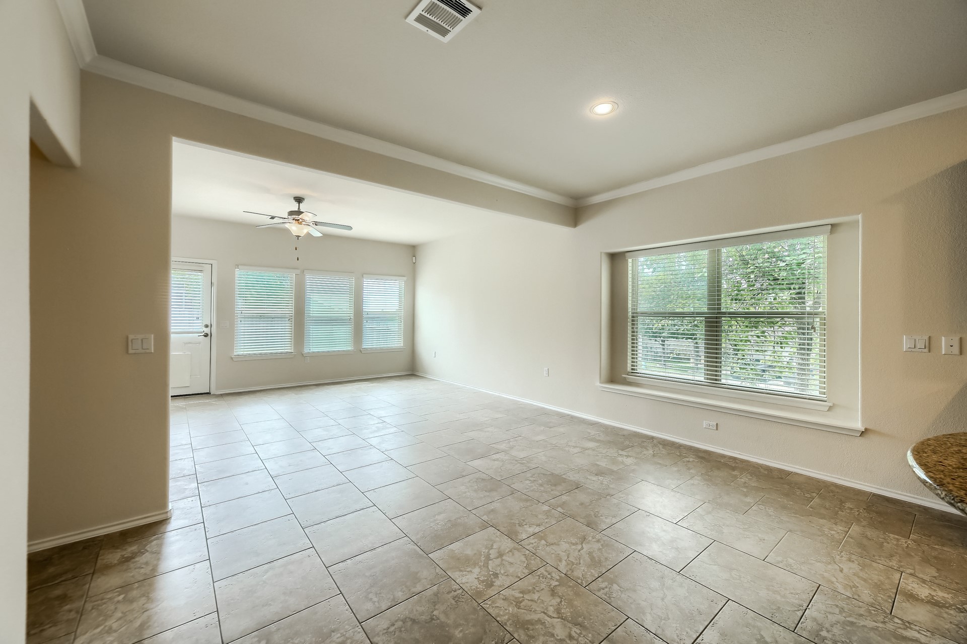 10001 Pinnacle Crest Loop Austin, TX 78747 - Photo 15 of 39