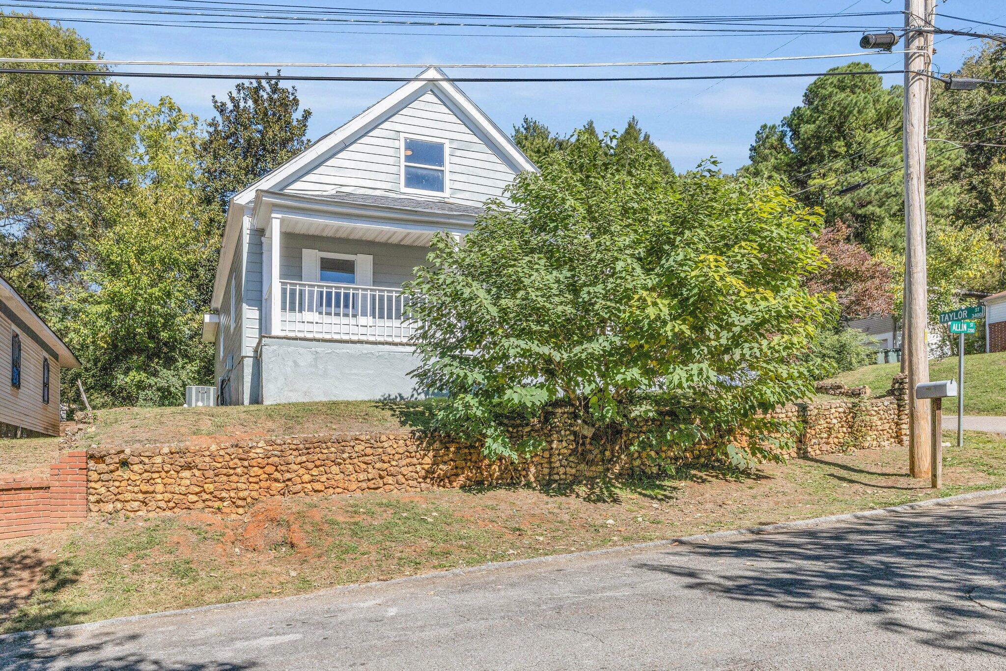 2219 Allin Street Chattanooga, TN 37406 - Photo 2 of 23 2219 Allin Street