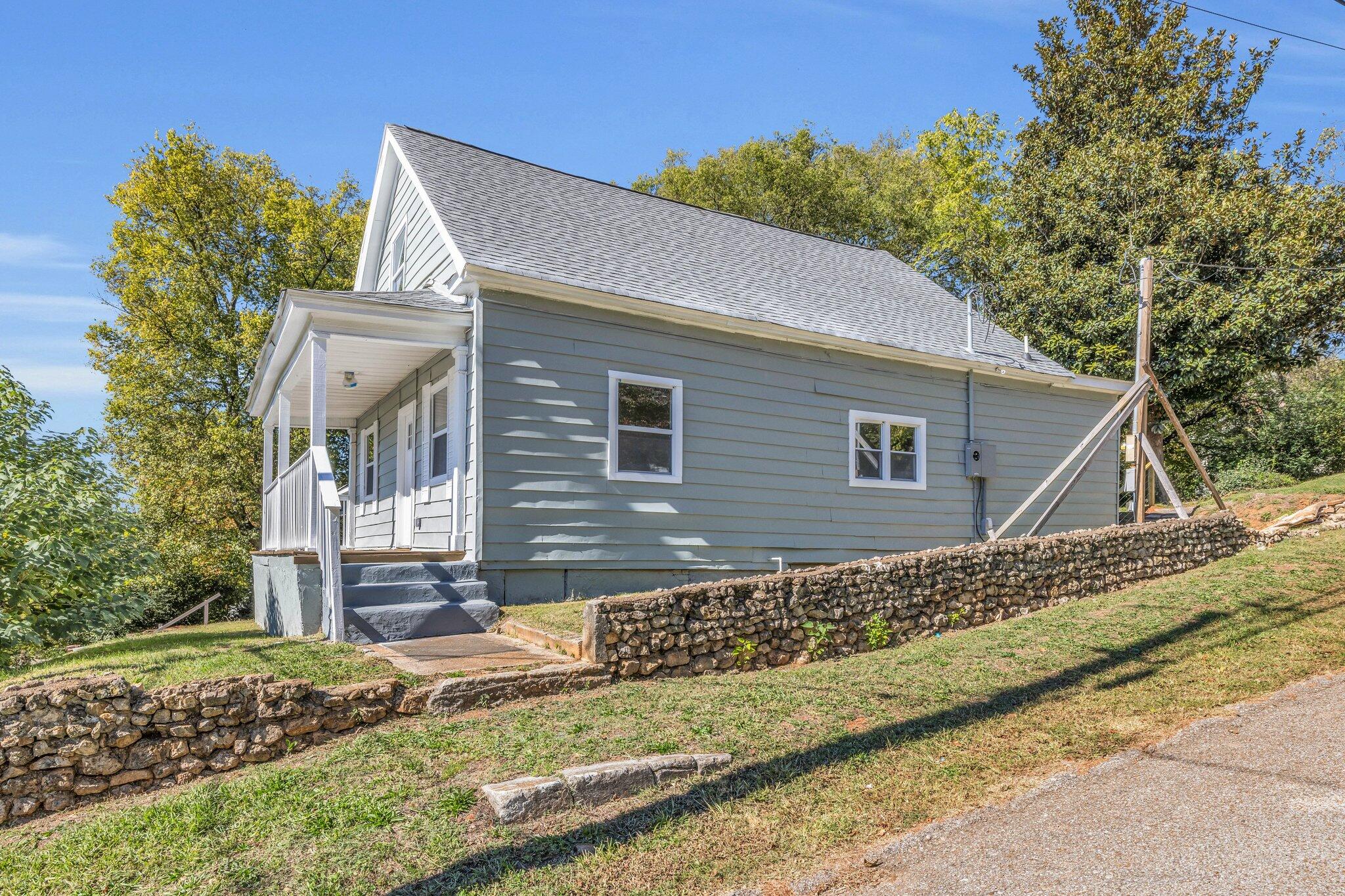 2219 Allin Street Chattanooga, TN 37406 - Photo 4 of 23 2219 Allin Street