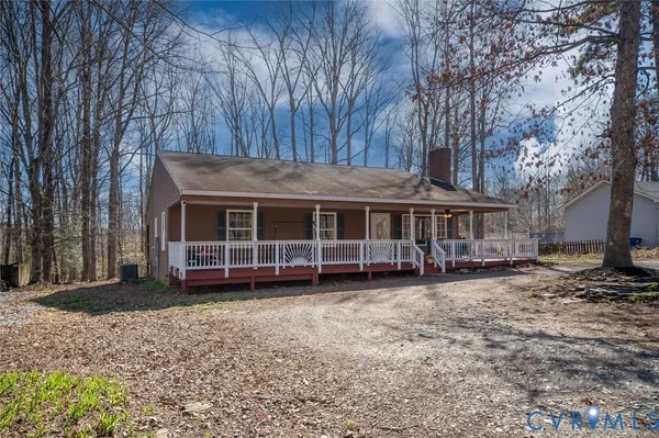 $369,900 | 861 Campers Lane, Ruther Glen, VA 22546