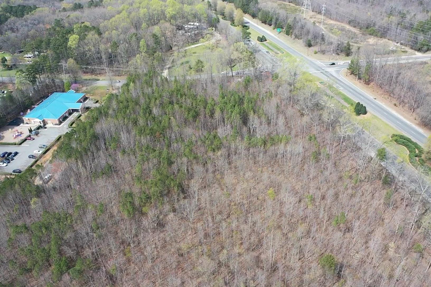 7631 Pleasant Grove Road Charlotte, NC 28216 - Photo 8 of 23 Gallery Image 8