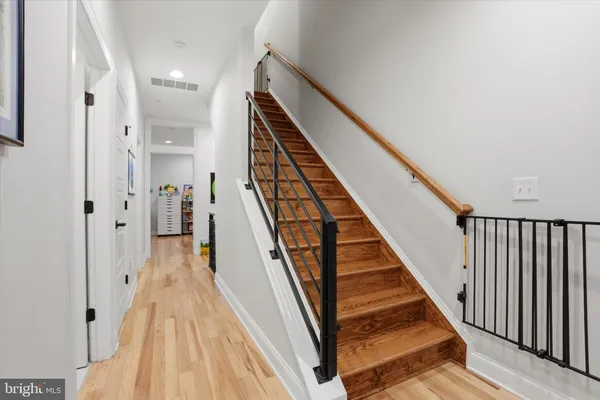 $5,200 | 159 Green Lane, Philadelphia, PA 19127