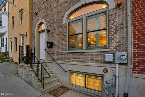 $5,200 | 159 Green Lane, Philadelphia, PA 19127