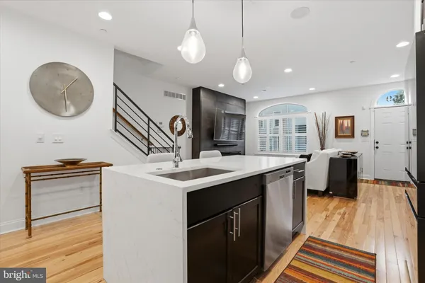 $5,200 | 159 Green Lane, Philadelphia, PA 19127