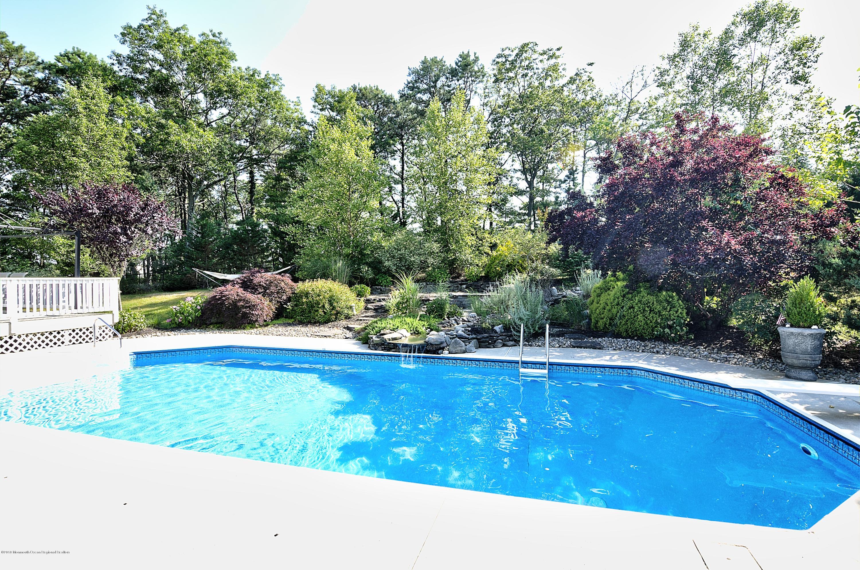 36 Hannah Lee Road Barnegat, NJ 08005 - Photo 37 of 43 36 Hannah 3