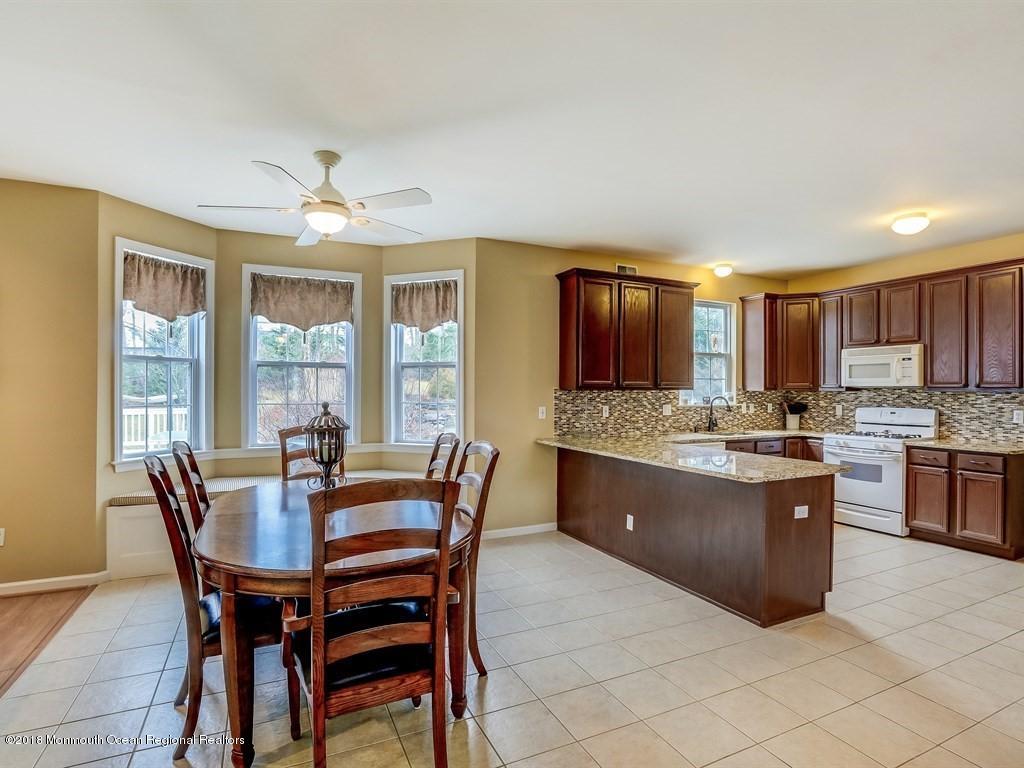 36 Hannah Lee Road Barnegat, NJ 08005 - Photo 6 of 43 005_KitchenDining