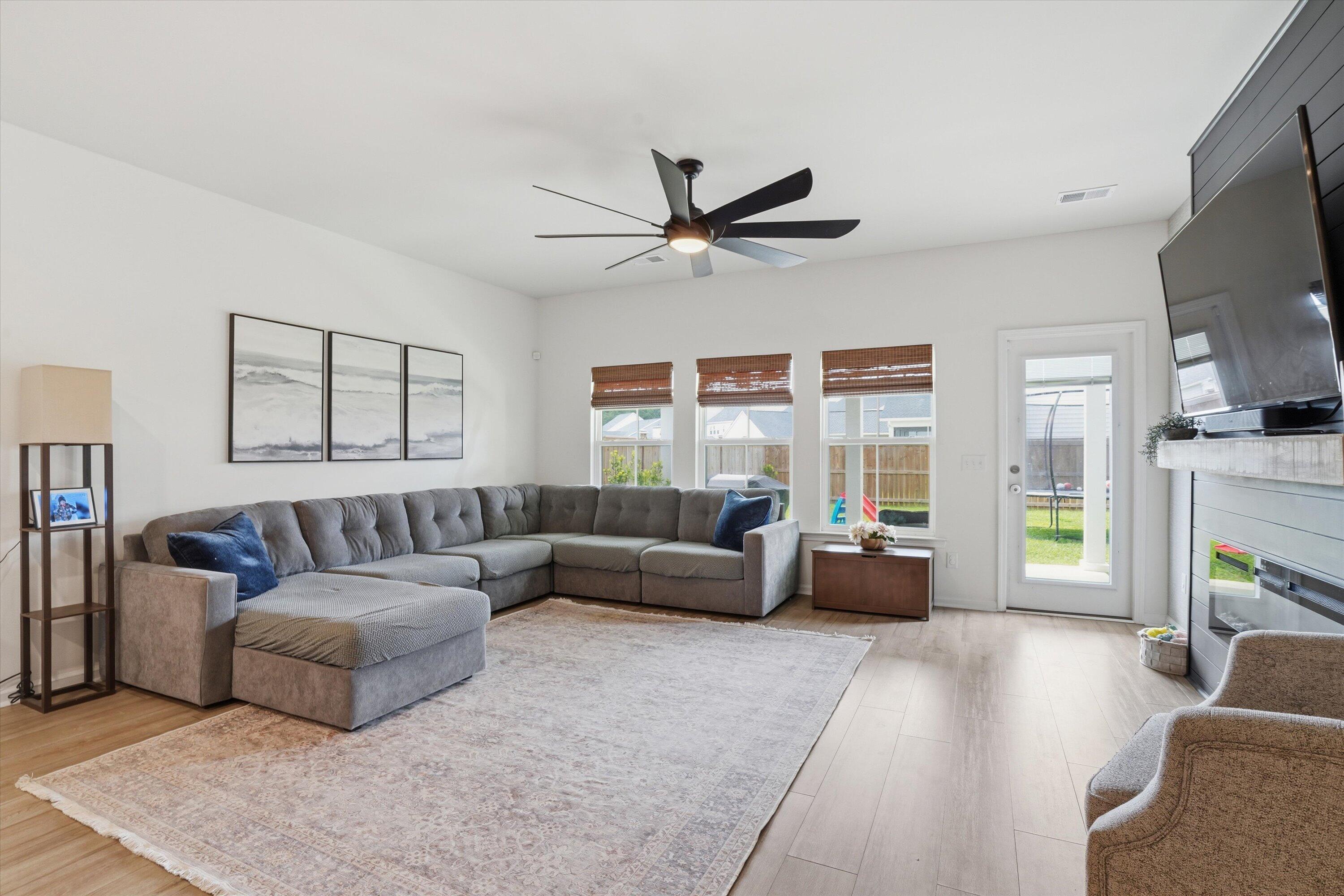 129 Spotted Way Summerville, SC 29485 - Photo 15 of 51 17-DSC05660