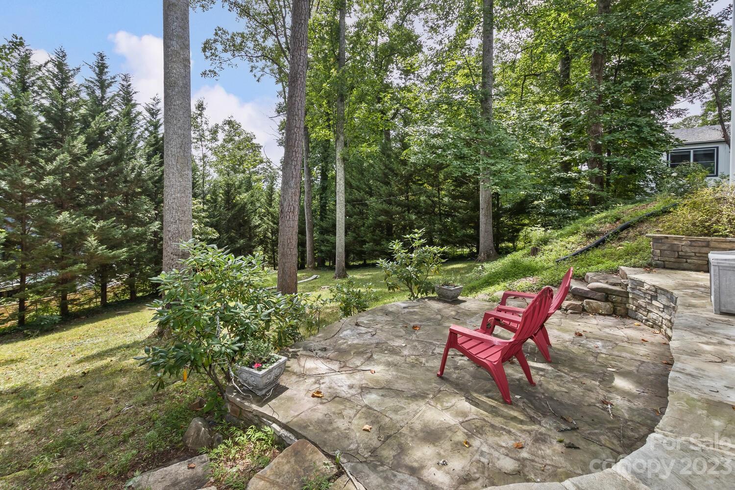33 Woodcrest Road Asheville, NC 28804 - Photo 40 of 46 Gallery Image 40