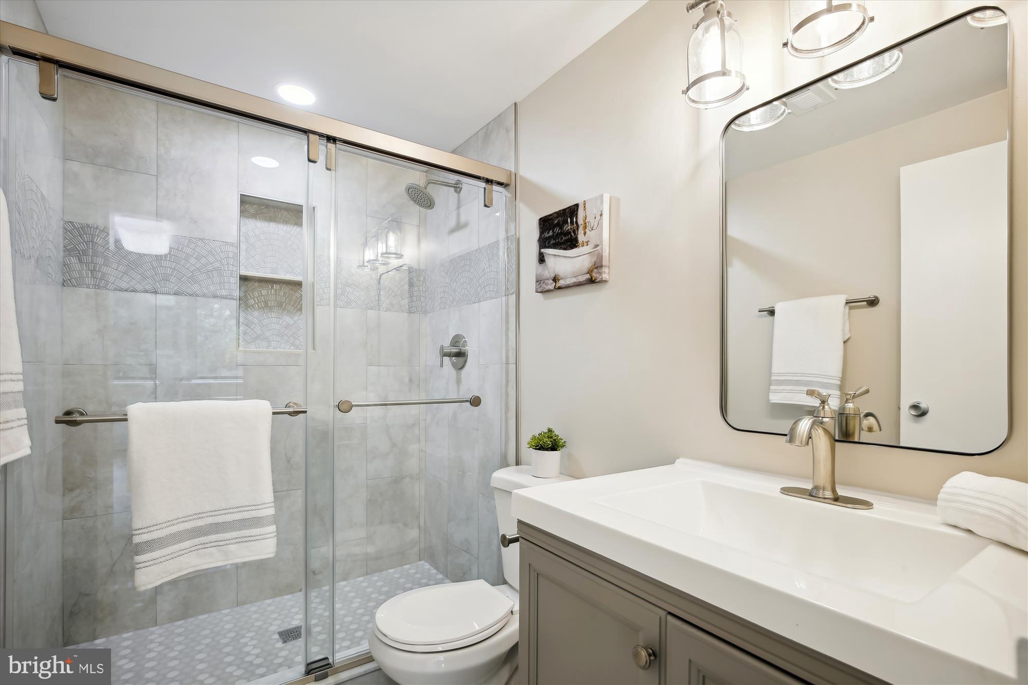 4141 North Henderson Road, Unit 224 Arlington, VA 22203 - Photo 14 of 31