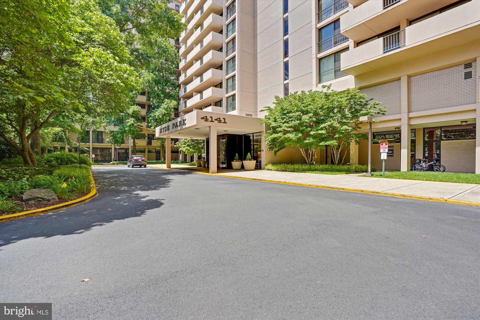 4141 North Henderson Road, Unit 224 Arlington, VA 22203 - Photo 22 of 31 Entrance to Hyde Park