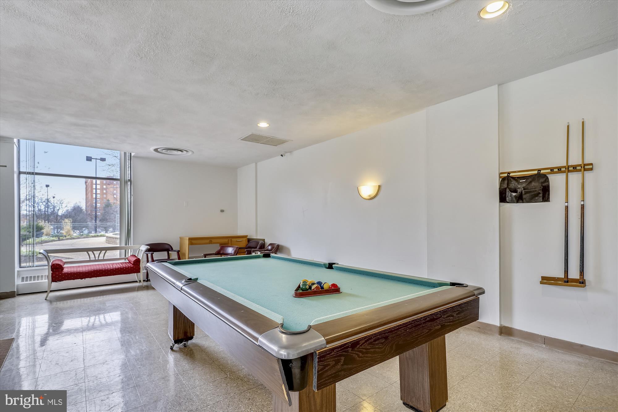 4141 North Henderson Road, Unit 224 Arlington, VA 22203 - Photo 25 of 31 Hyde Park Community Room