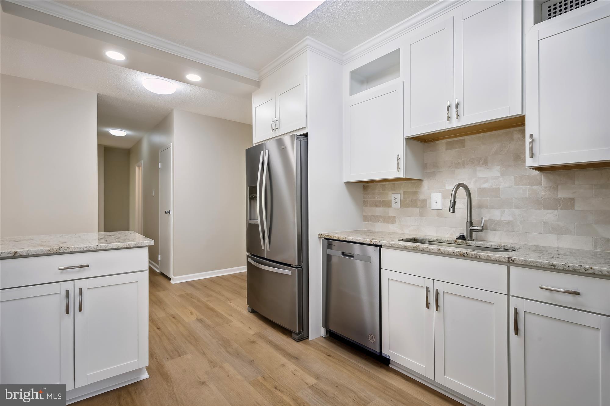 4141 North Henderson Road, Unit 224 Arlington, VA 22203 - Photo 5 of 31