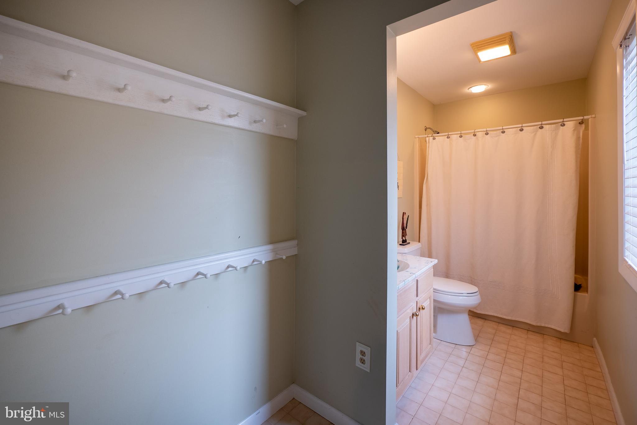 8166 Valley Road Fogelsville, PA 18051 - Photo 32 of 46 Gallery Image 32