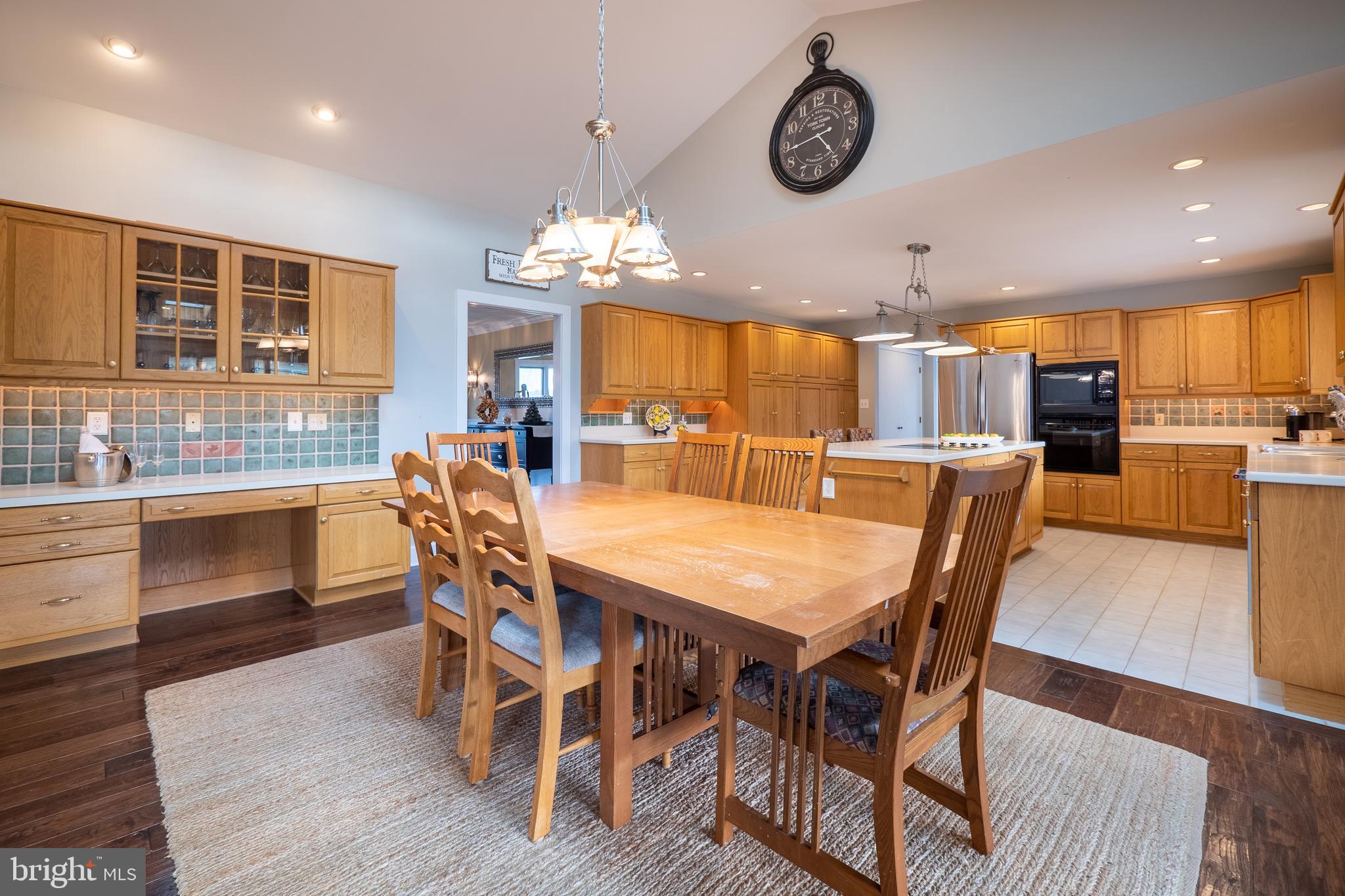 8166 Valley Road Fogelsville, PA 18051 - Photo 7 of 46 Gallery Image 7