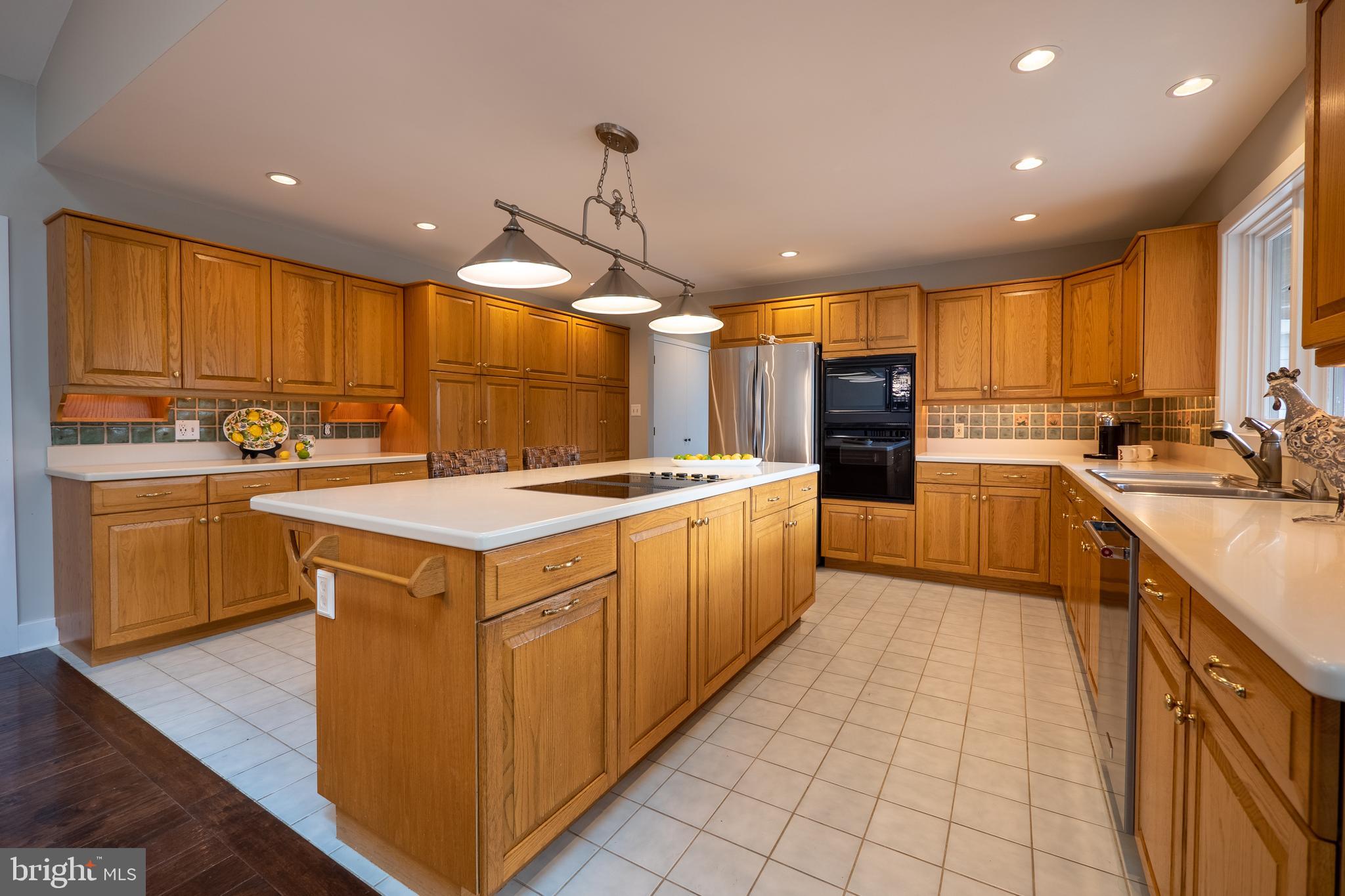 8166 Valley Road Fogelsville, PA 18051 - Photo 8 of 46 Gallery Image 8