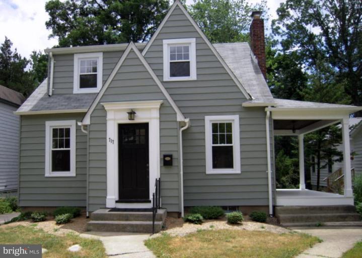 717 Dunkirk Road Baltimore, MD 21212 - Photo 1 of 18 Exterior (Main)
