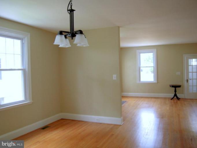 717 Dunkirk Road Baltimore, MD 21212 - Photo 5 of 18 Dining Room