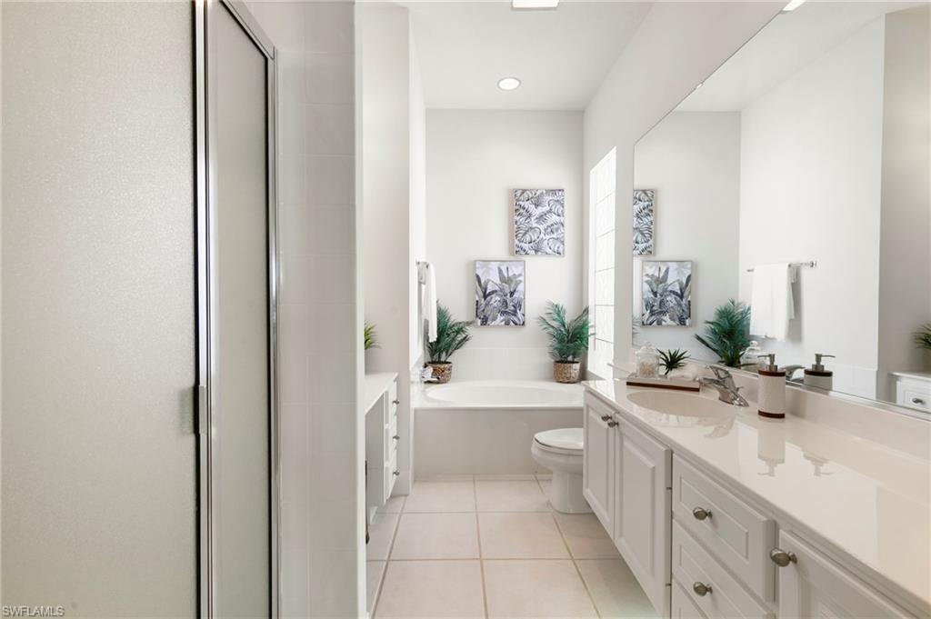 3812 Valentia Way Naples, FL 34119 - Photo 20 of 49