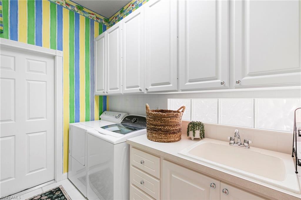 3812 Valentia Way Naples, FL 34119 - Photo 26 of 49