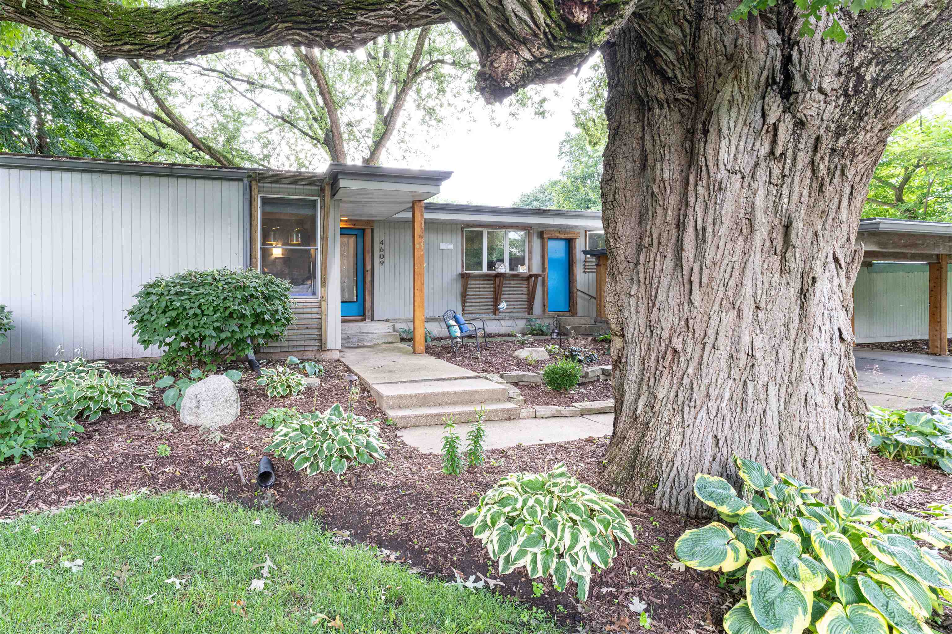 4609 Brookview Road Rockford, IL 61107 - Photo 3 of 44 Gallery Image 3