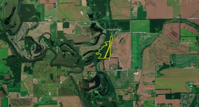 $225,000 | 3537-3577 North Iris Hill Road, Freeport, IL 61032