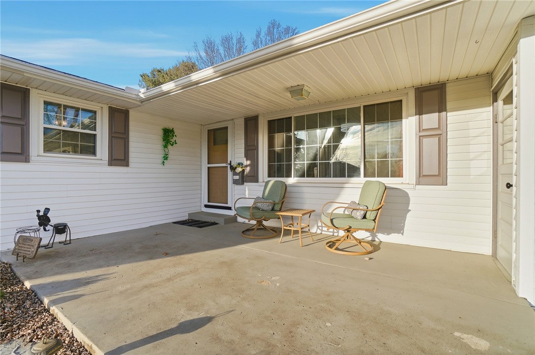 1044 Whitestone Road Xenia, OH 45385 - Photo 4 of 25