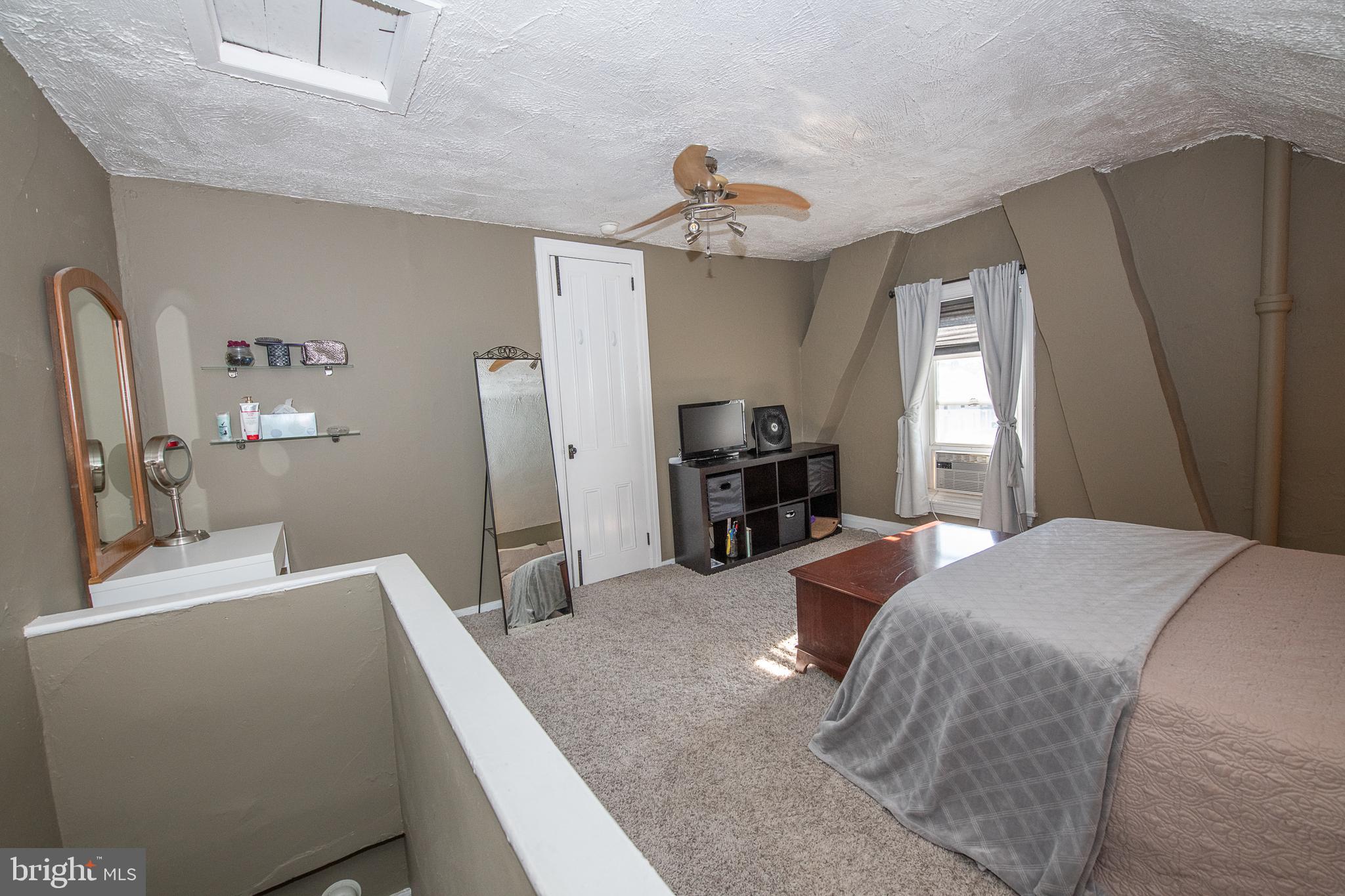 312 South Main Street Spring City, PA 19475 - Photo 22 of 28 Main Bedroom