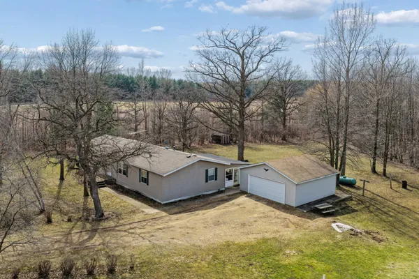 $399,900 | N8435 County Rd Y, Spring Valley, WI 54767