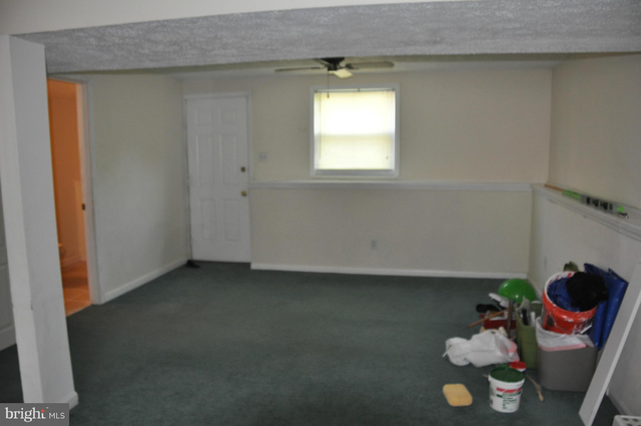 67 Yew Road Baltimore, MD 21221 - Photo 19 of 22 Family Room