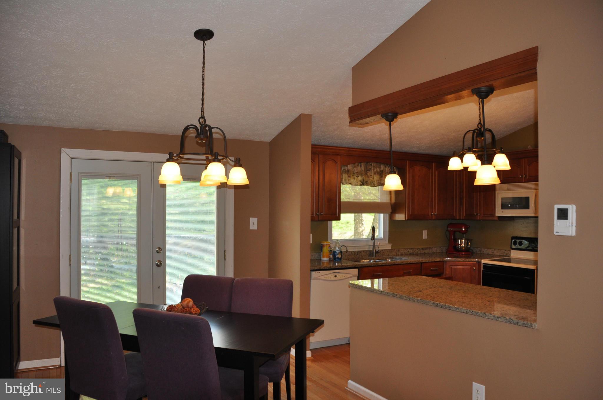 67 Yew Road Baltimore, MD 21221 - Photo 5 of 22 Dining Room