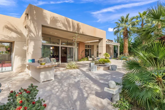 $1,599,000 | 12 Boulder Lane, Rancho Mirage, CA 92270