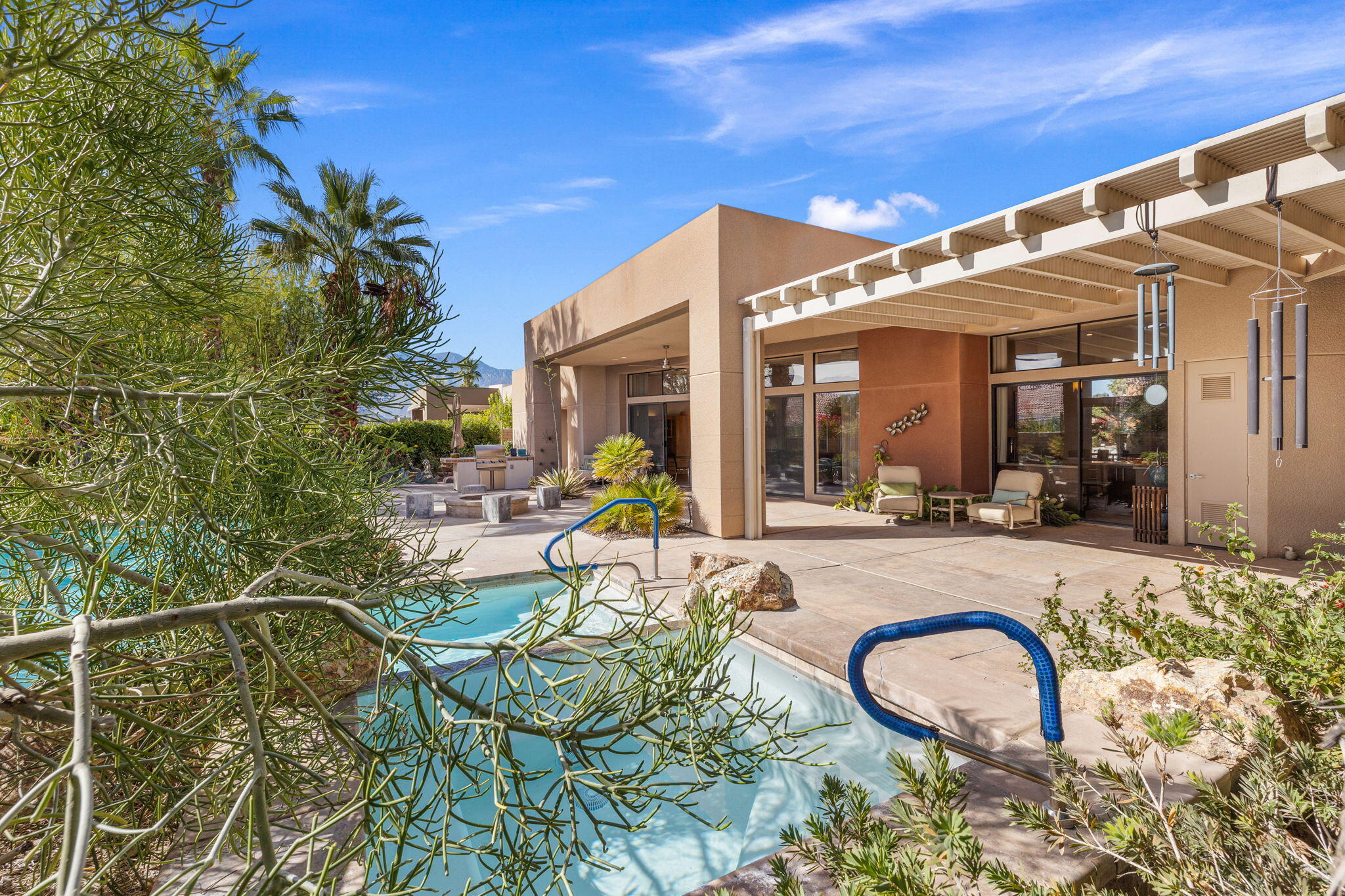 12 Boulder Lane Rancho Mirage, CA 92270 - Photo 10 of 29 13-web-or-mls-AM4A9271