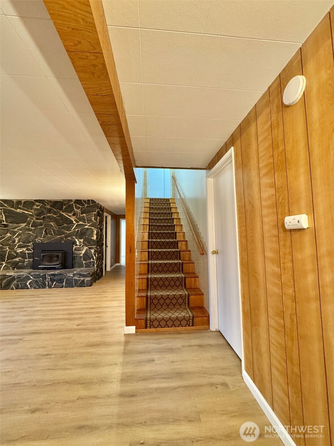 19431 107th Avenue Southeast Renton, WA 98055 - Photo 9 of 13