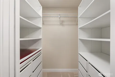 $1,443,000 | 4222 205th Place Northeast, Sammamish, WA 98074