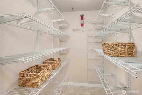 $1,443,000 | 4222 205th Place Northeast, Sammamish, WA 98074