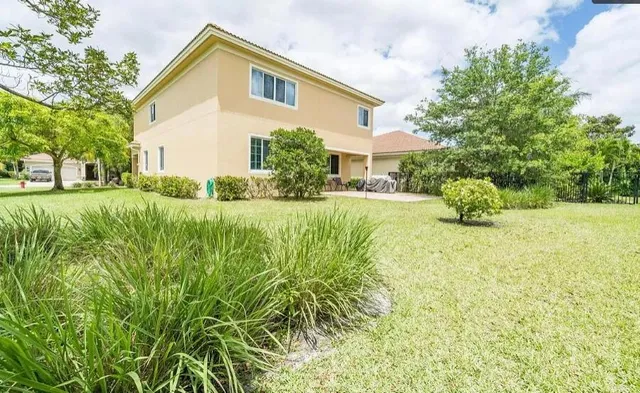 $5,400 | 6726 Bulrush Court, Greenacres, FL 33413