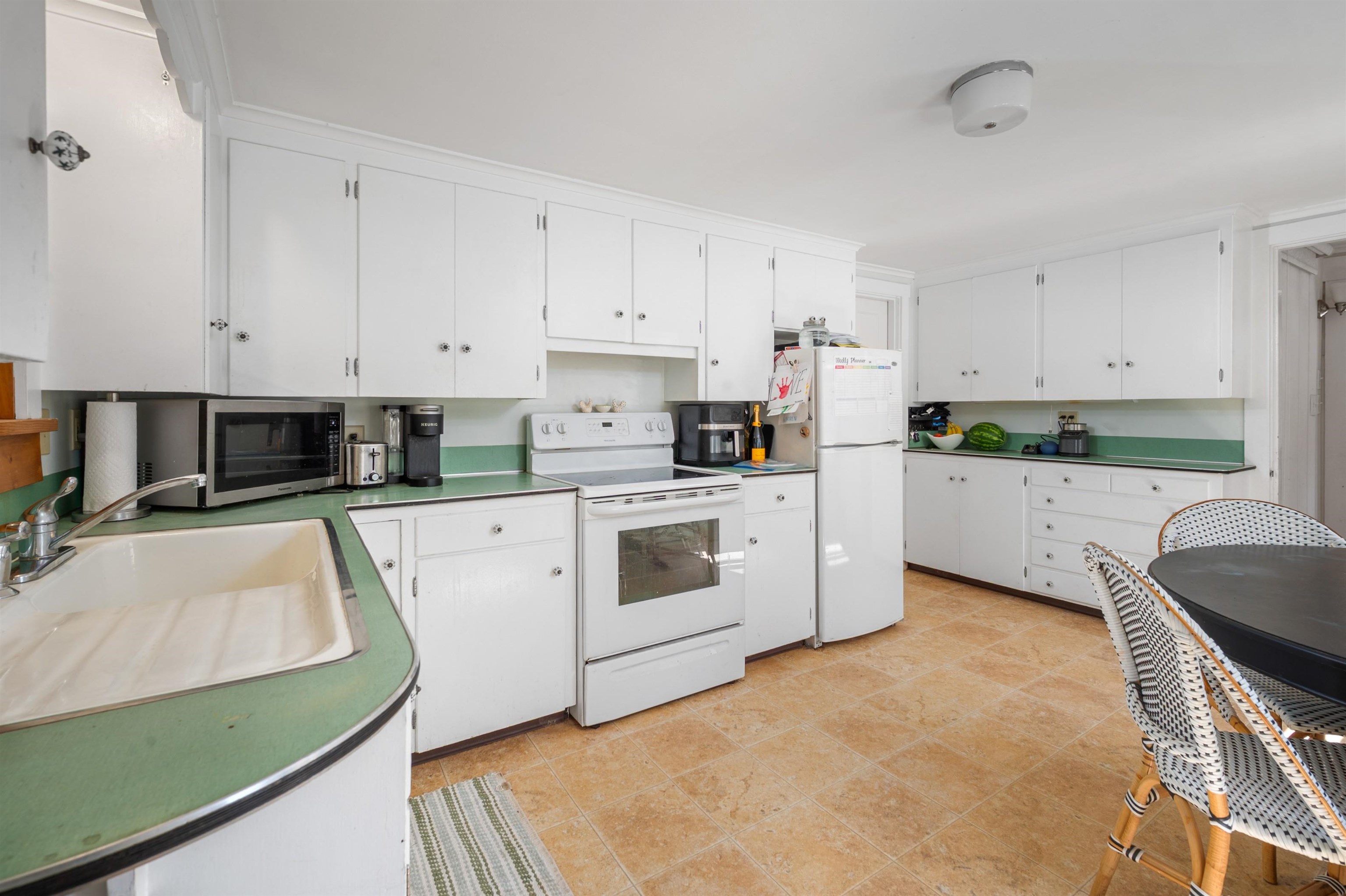 468 Union Avenue Laconia, NH 03246 - Photo 20 of 48